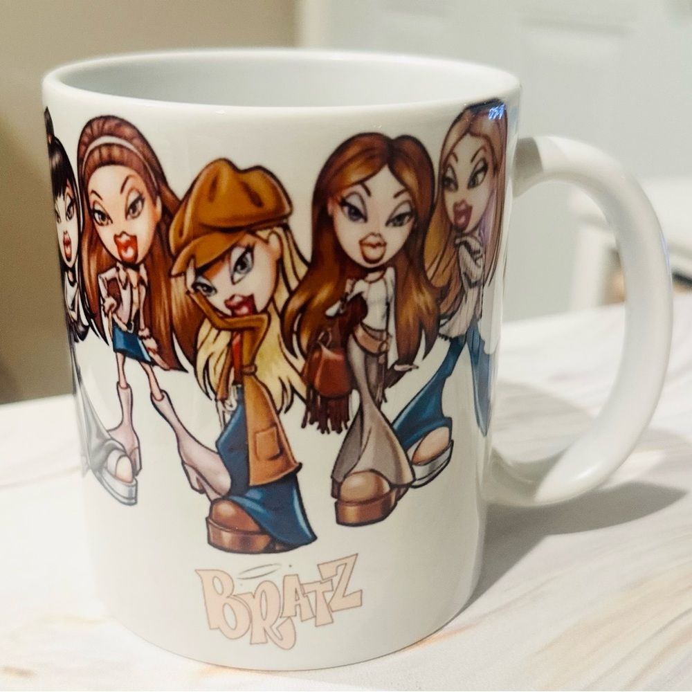 Bratz 11 oz Character  Mug